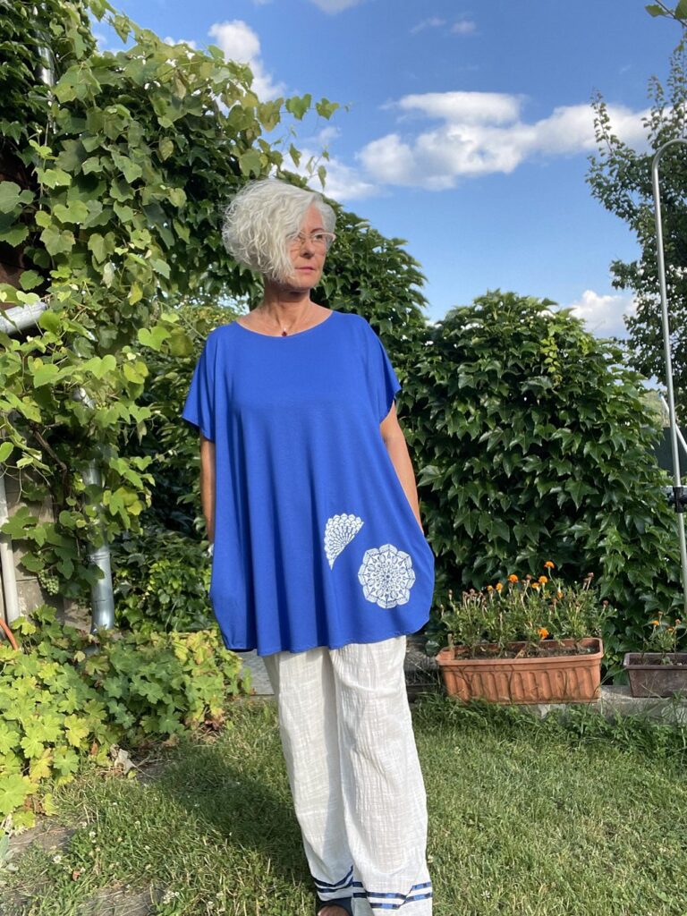 Dámská tunika univerzální velikosti královská modř